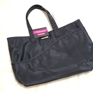 Black tote bag